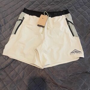 Nike Trail Running shorts Size Small
